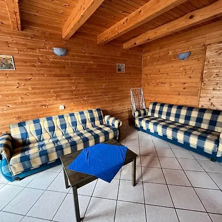 Almos Appartement *